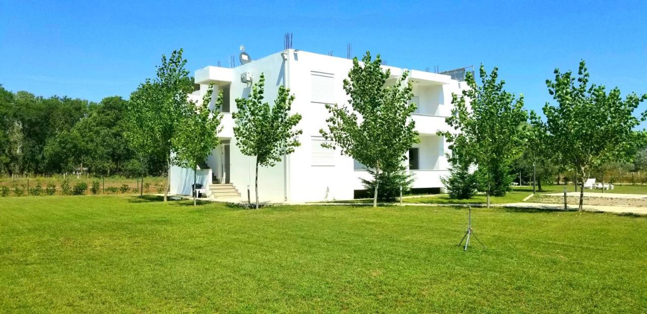 Riviera Inn Apartments Улцинь Екстер'єр фото