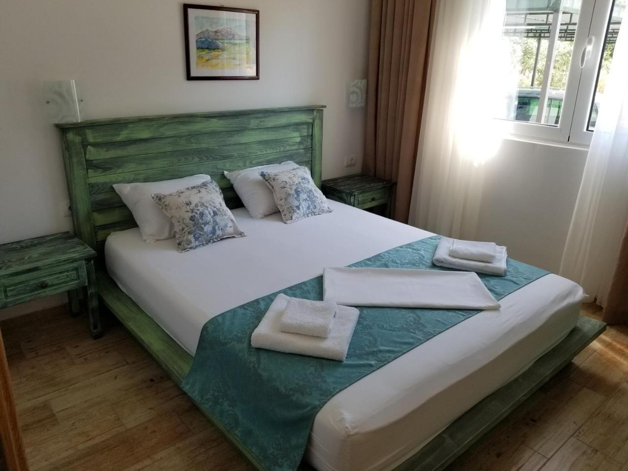 Riviera Inn Apartments Улцинь Екстер'єр фото